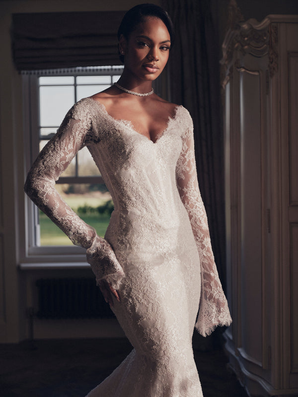 Classic Wedding Dress Styles That Never Go Out of Fashion